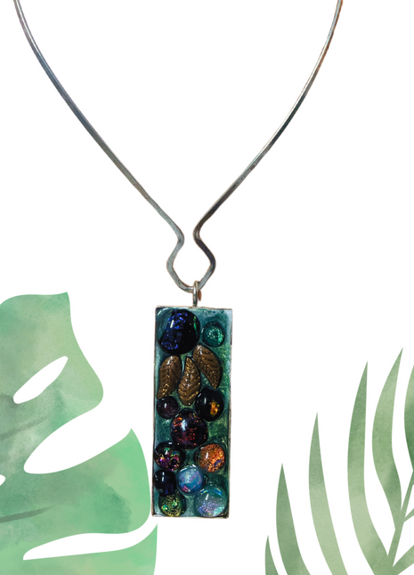 Necklace by José Enrique Acevedo